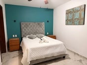 Habitación a 1 cuadra de la gran plaza
