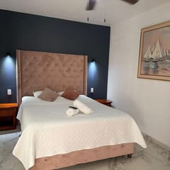 Habitación a 1 cuadra de la gran plaza