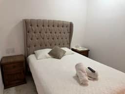 Habitación a 1 cuadra de la gran plaza - Image 4