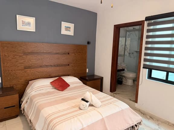 Habitación a 1 cuadra de la gran plaza - Image 1