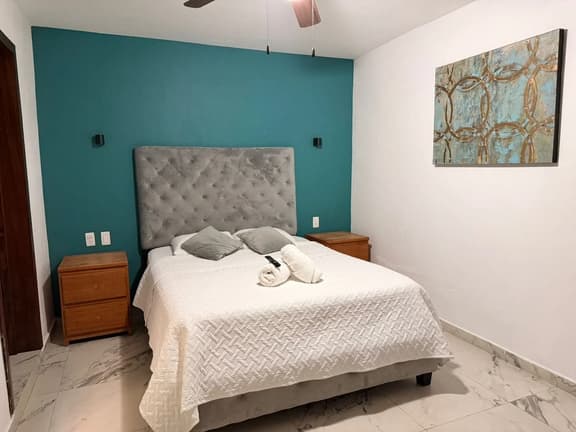 Habitación a 1 cuadra de la gran plaza - Image 1